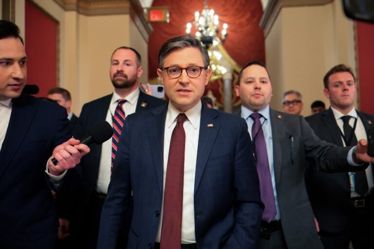 Chamber’s plans vote on the expense bill of the Republican Party while Trump presses the Republicans